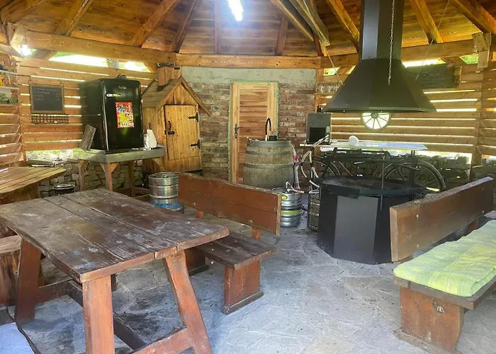 Pod Rozhlednou Lägenhet *